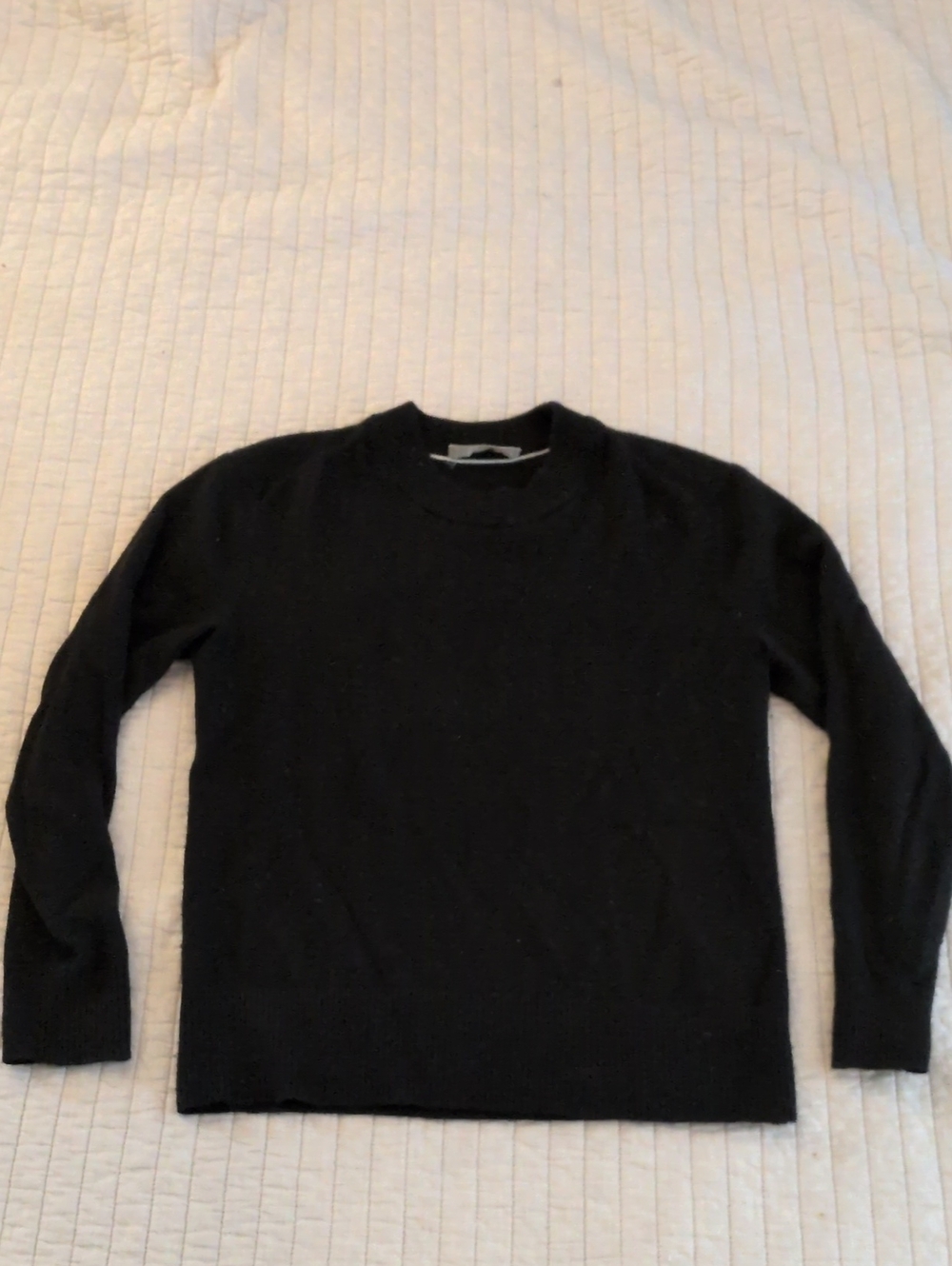 Everlane Black Cashmere Crew Sweater